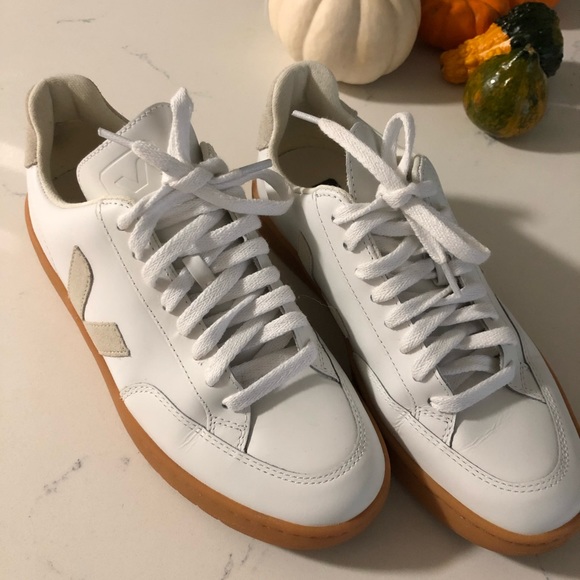 veja gum sole womens